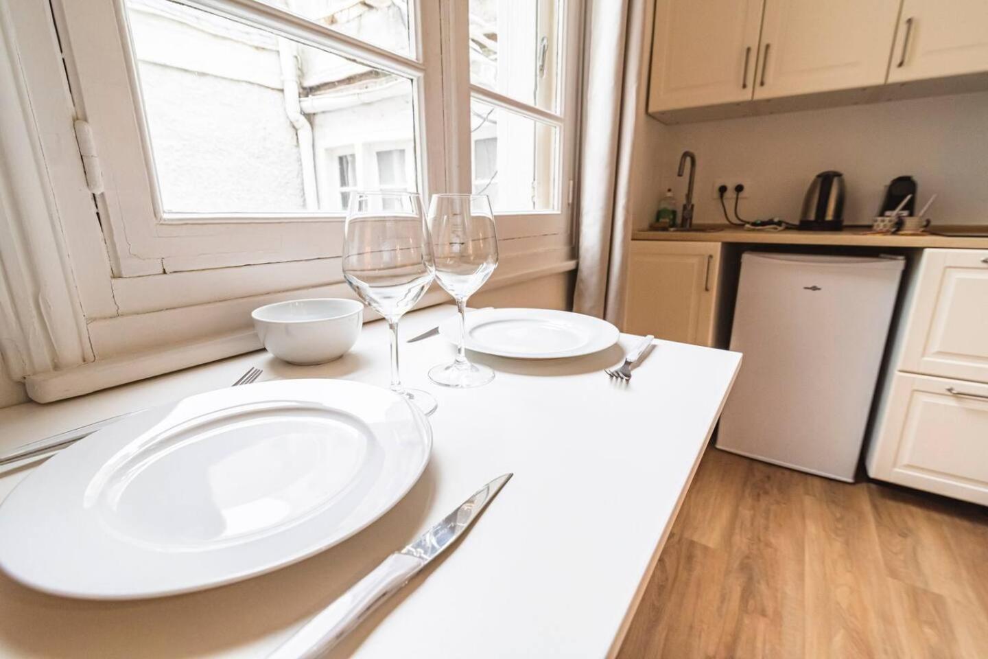 Pink, Appartement En Plein Coeur De Reims Esterno foto